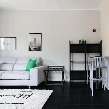 Just Urban - Stylish And Spacious 90 Sqm Flat - 5 Min To M1 And M2 * ミラノ