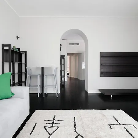 Just Urban - Stylish And Spacious 90 Sqm Flat - 5 Min To M1 And M2 アパート ミラノ